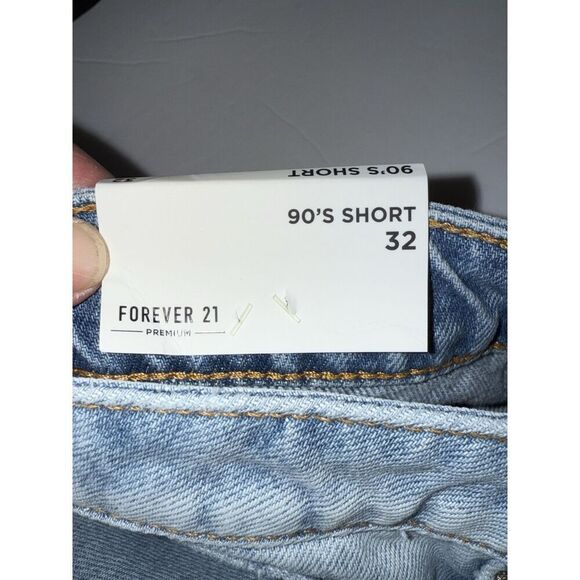 Forever 21 90s Jean Shorts Relaxed Fray Rigid Light Denim 6" Inseam Hi Rise 32 - Picture 14 of 16